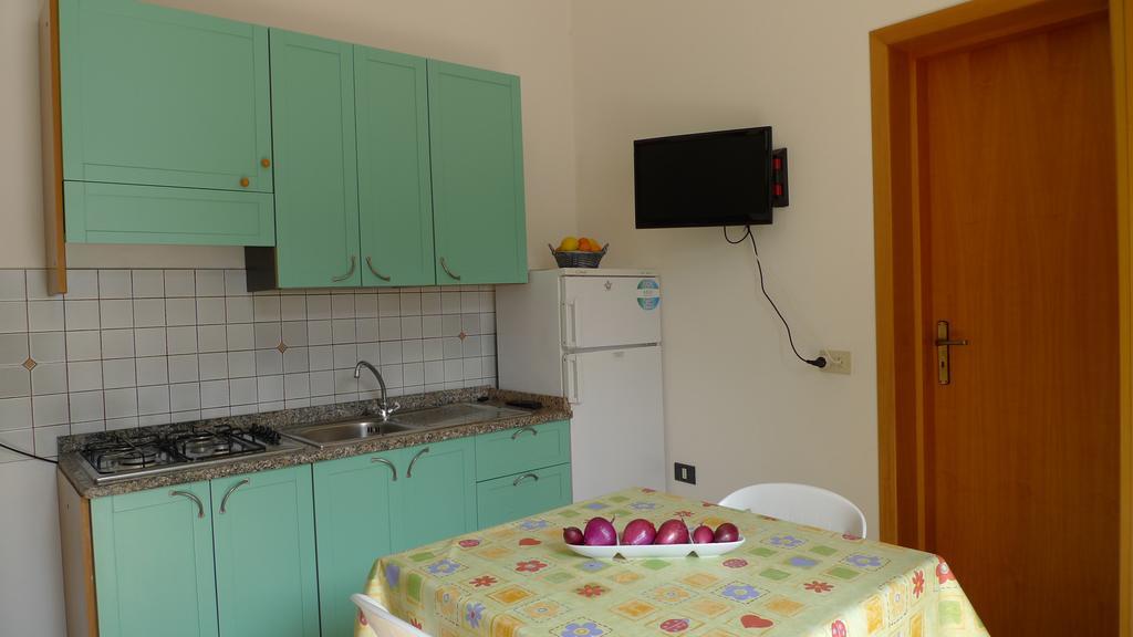 Residence Il Turistico แซมโบรเน ภายนอก รูปภาพ