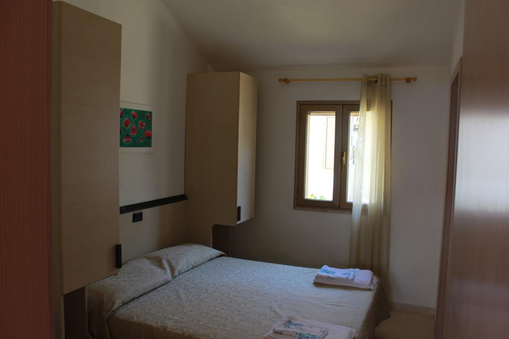 Residence Il Turistico แซมโบรเน ภายนอก รูปภาพ